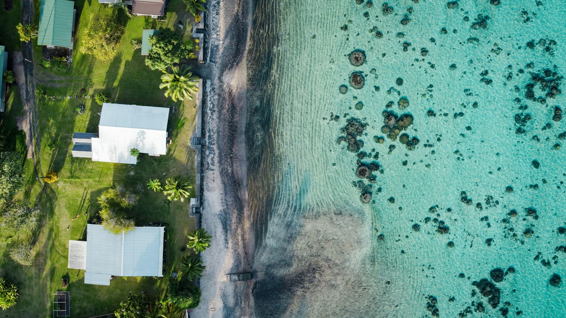 Moorea — montagnes et lagon