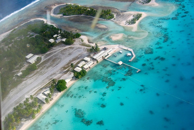 Aratika — village vu du ciel